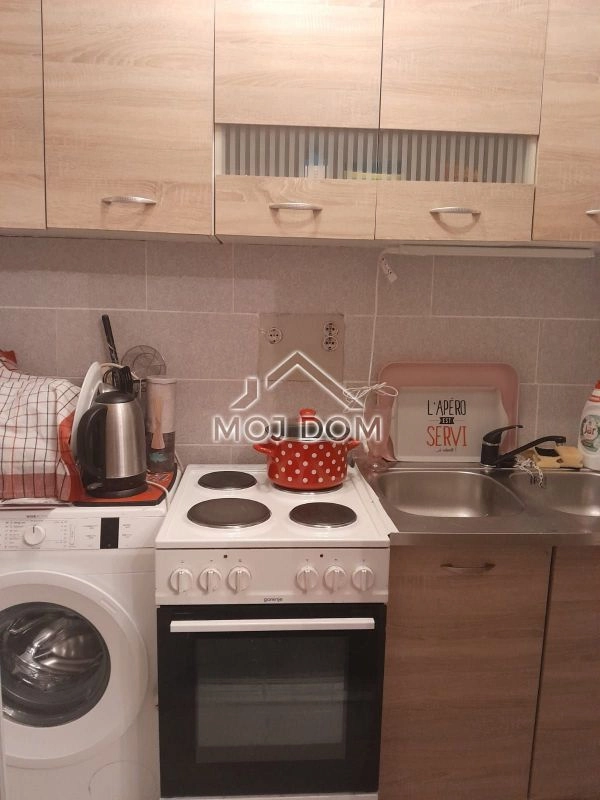 Trosoban-stan-sa-bastom-u-naselju-Konik-Podgorica-11 Trosoban stan 48 m² – Konik, Podgorica — fotografija 12