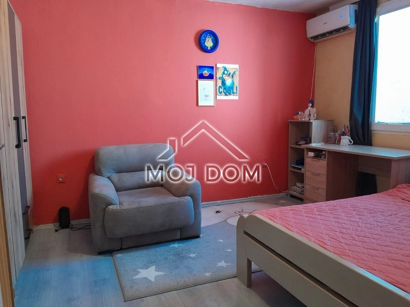 Trosoban-stan-sa-bastom-u-naselju-Konik-Podgorica-12 Trosoban stan 48 m² – Konik, Podgorica — fotografija 13