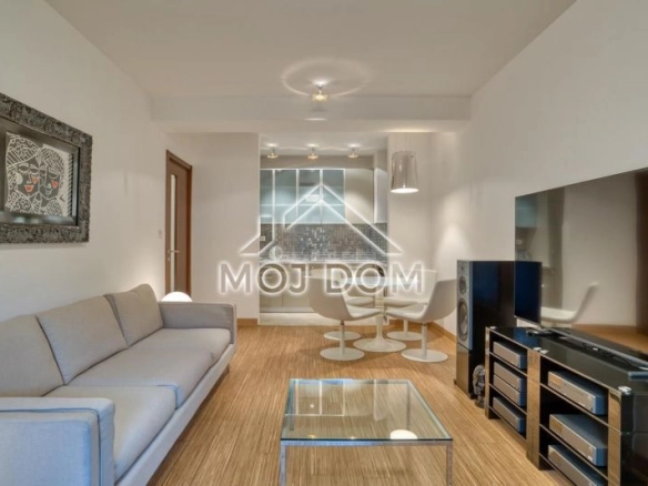 Dvosoban stan 90 m² – Gorica C, Podgorica — fotografija 17