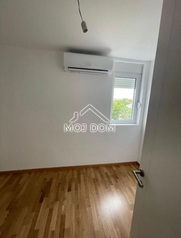 Trosoban-stan-u-Bloku-V-Podgorica-5 Trosoban stan 93 m² – Blok 5, Podgorica — fotografija 6