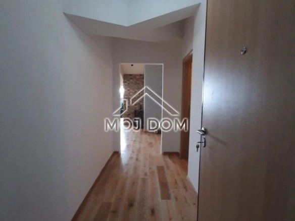 Trosoban stan 125 m² – Ljubović, Podgorica — fotografija 2
