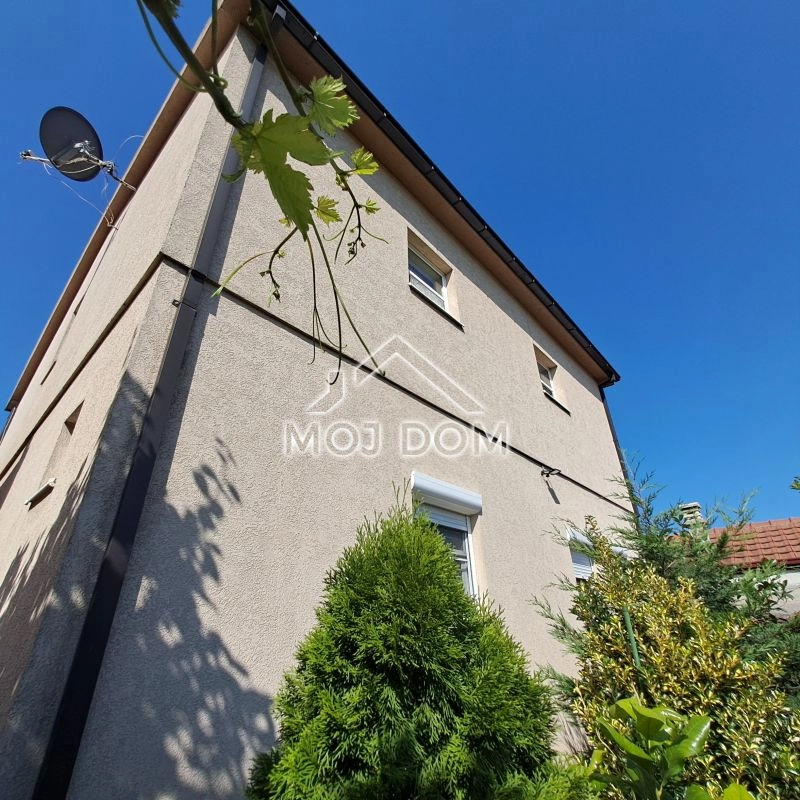 Porodicna-kuca-u-Donjoj-Gorici-Podgorica-2 Kuća 240 m² – Donja Gorica, Podgorica — fotografija 3