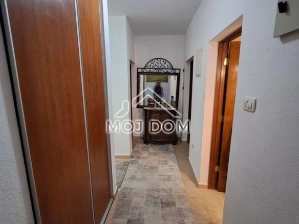 Kuća 240 m² – Donja Gorica, Podgorica — fotografija 12