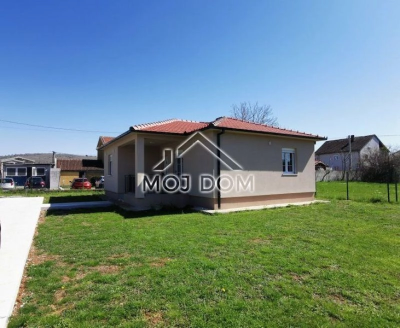 Kuca-74-m²-na-placu-od-540-m²-Tolosi-Podgorica Kuća 74 m² na placu od 540 m²