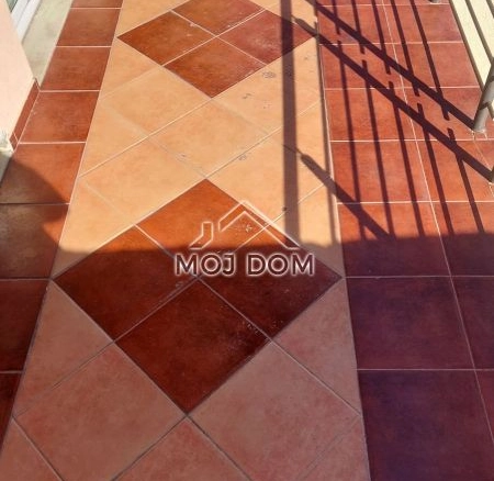 Kuća 100 m² – Stara Varoš, Podgorica — fotografija 3