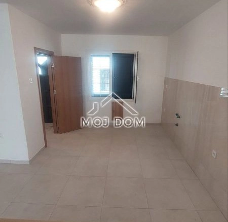 Kuća 100 m² – Stara Varoš, Podgorica — fotografija 18