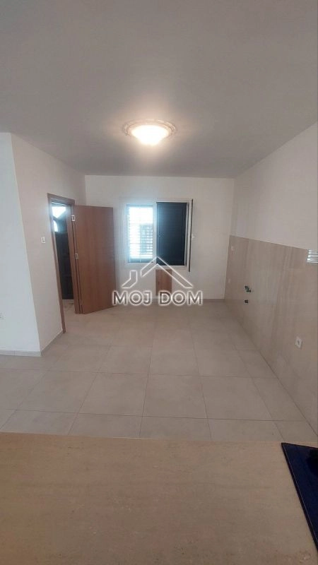 Renovirana-kuca-sa-dvoristem-u-Staroj-Varosi-Podgorica-17 Kuća 100 m² – Stara Varoš, Podgorica — fotografija 18