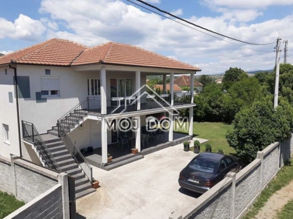 Kuća 260 m² – Kokoti, Podgorica — fotografija 4