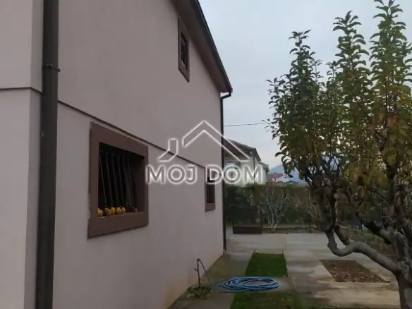 Kuća 191 m² – Tološi, Podgorica — fotografija 4