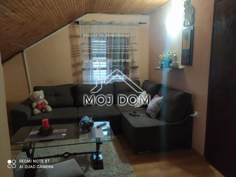 Kuca-sa-dvoristem-u-Tolosima-Podgorica-5 Kuća 191 m² – Tološi, Podgorica — fotografija 6