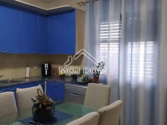 Kuća 191 m² – Tološi, Podgorica — fotografija 8