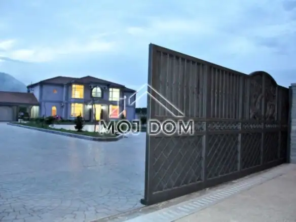 Kuća 560 m² – Danilovgrad — fotografija 4