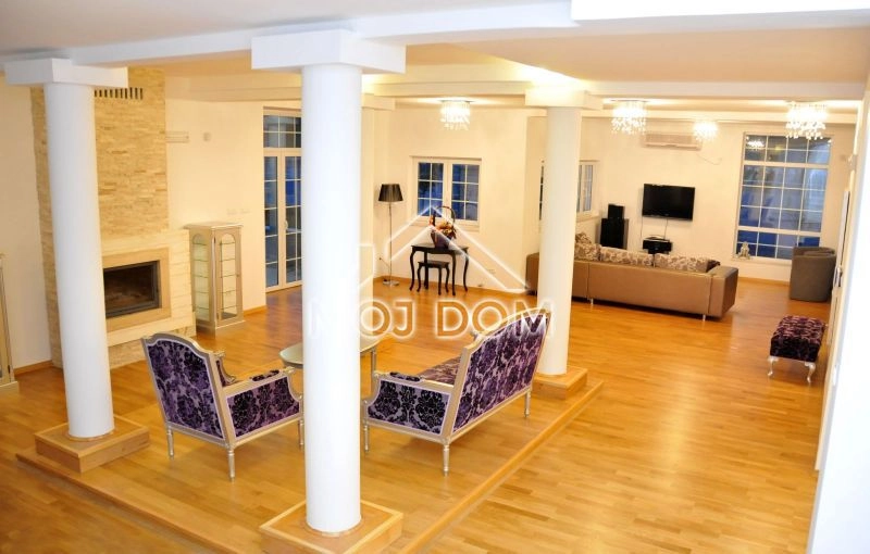 Kuca-sa-bazenom-na-placu-od-11000-m²-Danilovgrad-10 Kuća 560 m² – Danilovgrad — fotografija 11
