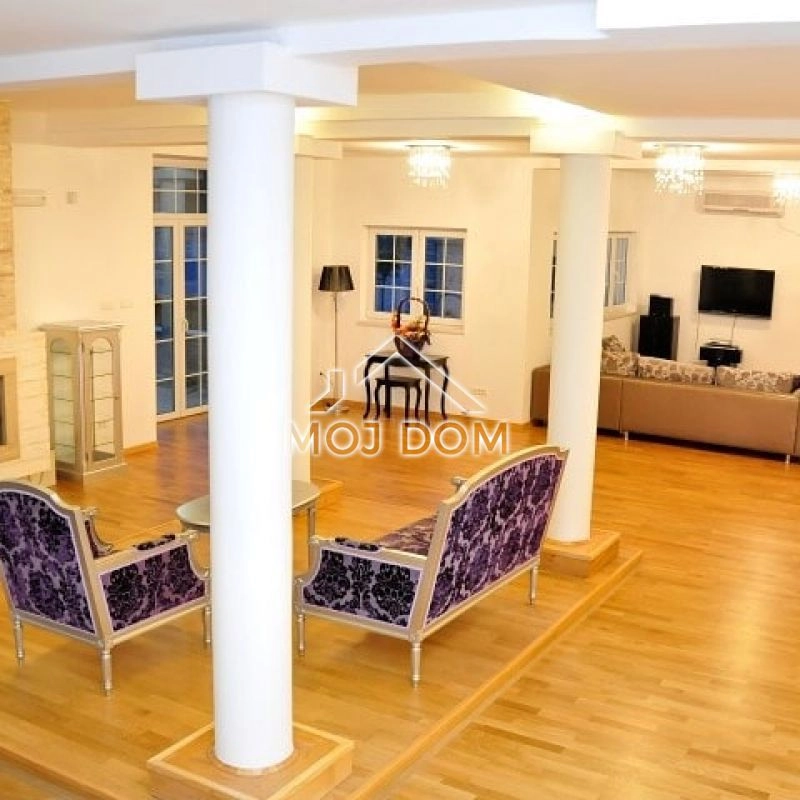 Kuca-sa-bazenom-na-placu-od-11000-m²-Danilovgrad-18 Kuća 560 m² – Danilovgrad — fotografija 19