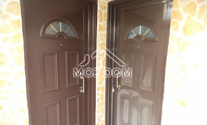 Kuca-sa-dvoristem-u-Murtovini-Podgorica-14 Kuća 160 m² – Murtovina, Podgorica — fotografija 15