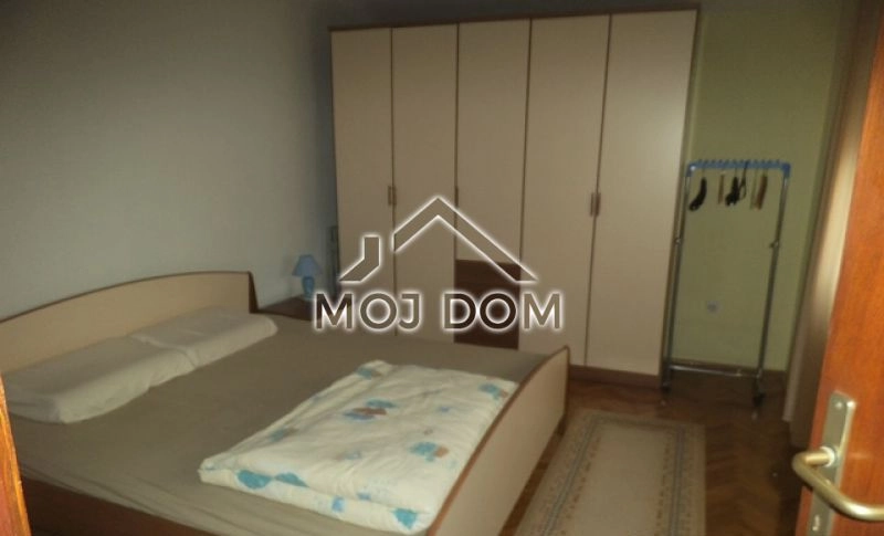 Kuca-sa-dvoristem-u-Murtovini-Podgorica-17 Kuća 160 m² – Murtovina, Podgorica — fotografija 18