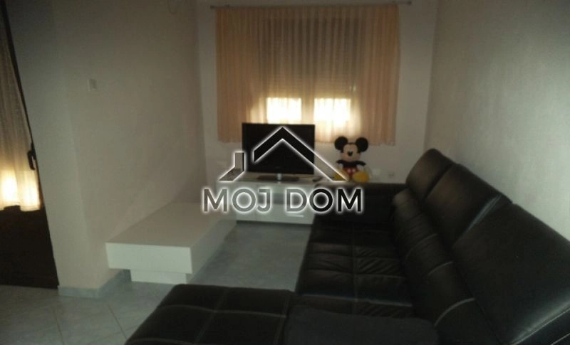 Kuca-sa-dvoristem-u-Murtovini-Podgorica-19 Kuća 160 m² – Murtovina, Podgorica — fotografija 20