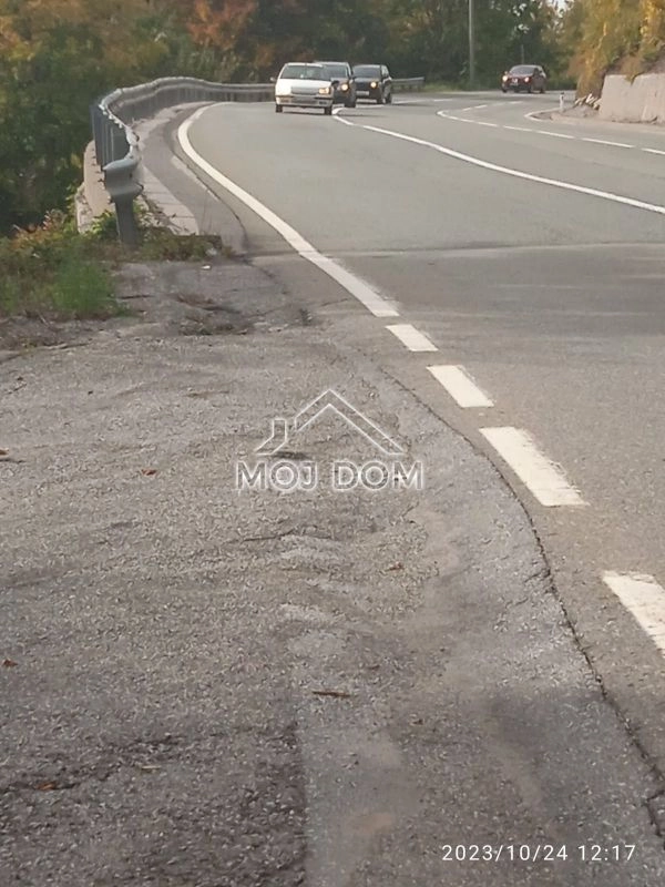 Plac-sa-kucom-tvrde-gradnje-u-Kolasinu-1 Plac 49 m² – Kolašin — fotografija 2