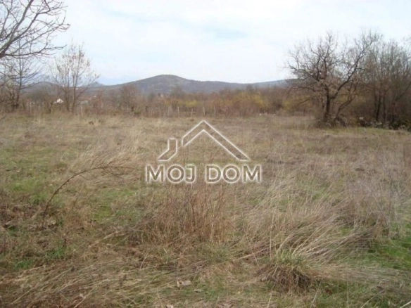 Plac 31000 m² u industrijskoj zoni