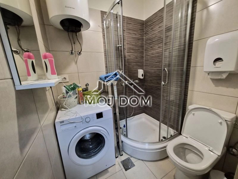 Poslovni-prostor-60-m²-u-Pejtonu-Podgorica-10 Poslovni prostor 60 m² – Podgorica — fotografija 11