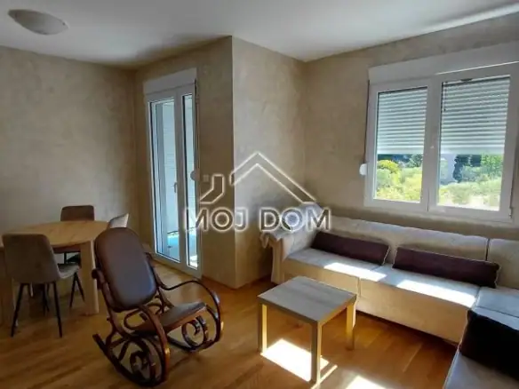 Izdavanje: Dvosoban stan 70 m² – Blok 6, Podgorica — fotografija 4