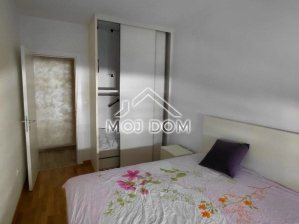 Izdavanje: Dvosoban stan 70 m² – Blok 6, Podgorica — fotografija 11