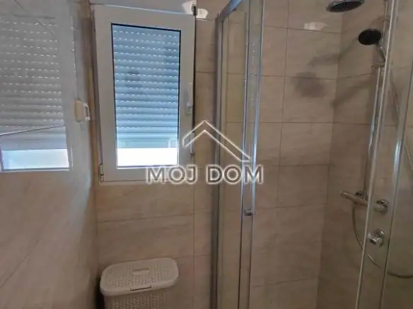 Izdavanje: Dvosoban stan 70 m² – Blok 6, Podgorica — fotografija 13