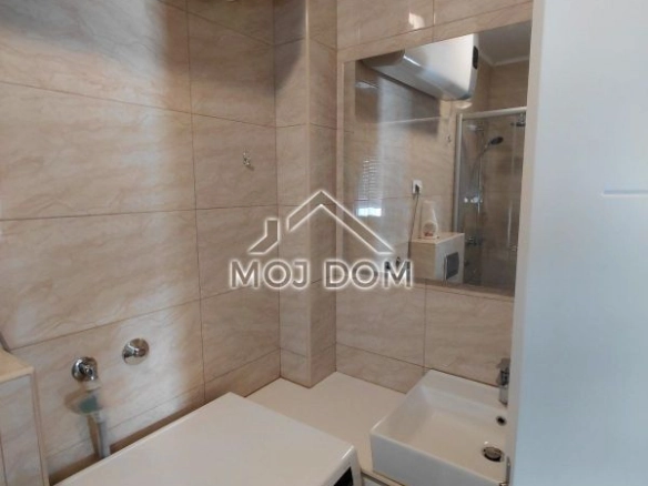 Izdavanje: Dvosoban stan 70 m² – Blok 6, Podgorica — fotografija 14