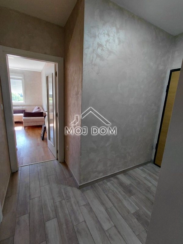 Namjesten-dvosoban-stan-u-Bloku-VI-Podgorica-15 Izdavanje: Dvosoban stan 70 m² – Blok 6, Podgorica — fotografija 16