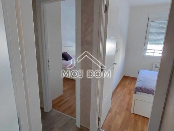 Izdavanje: Dvosoban stan 70 m² – Blok 6, Podgorica — fotografija 17