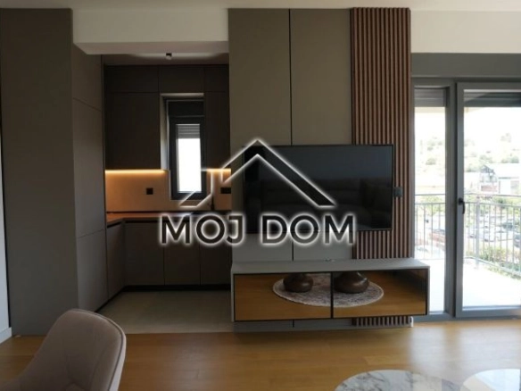 Izdavanje: Jednosoban stan 47 m² – Blok 9, Podgorica — fotografija 2