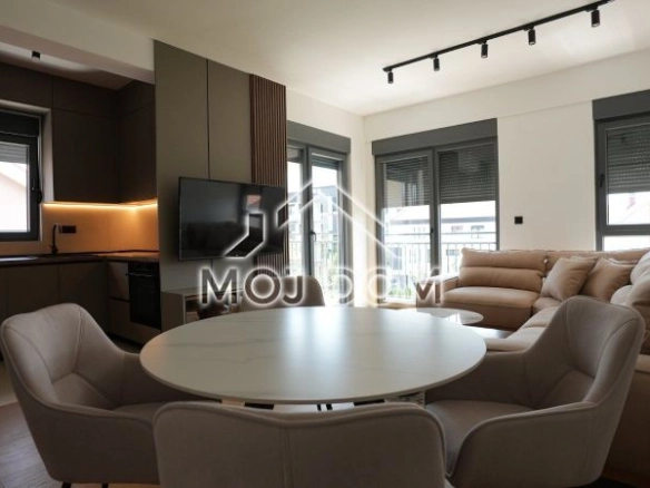 Izdavanje: Jednosoban stan 47 m² – Blok 9, Podgorica — fotografija 3
