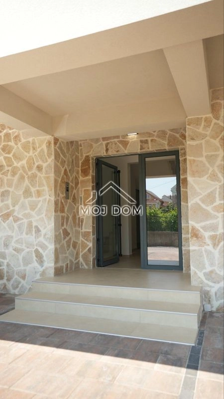 Izdavanje: Jednosoban stan 47 m² – Blok 9, Podgorica — fotografija 15