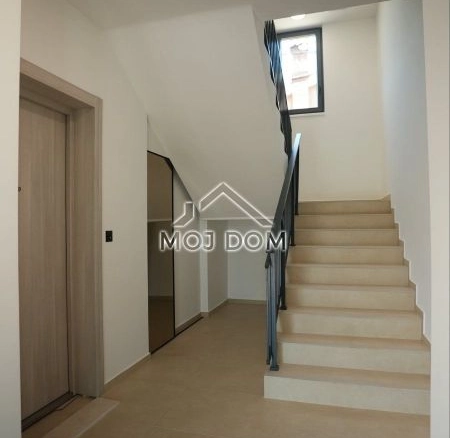 Izdavanje: Jednosoban stan 47 m² – Blok 9, Podgorica — fotografija 16