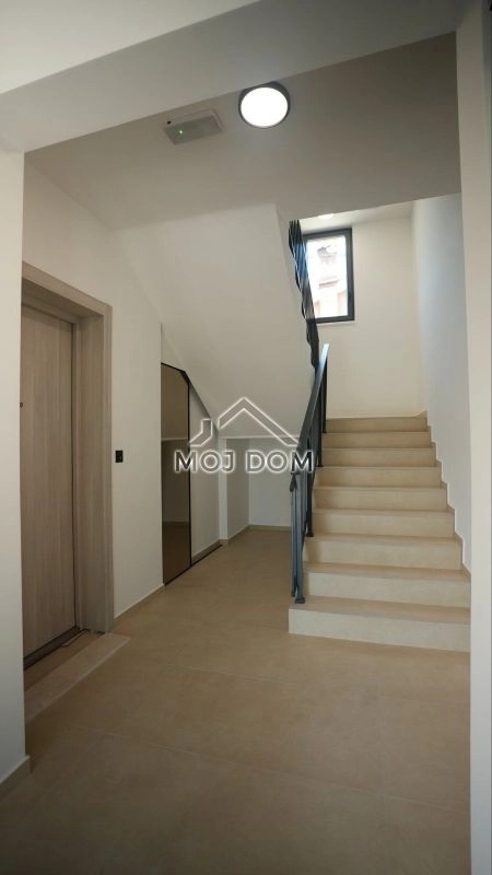 Izdavanje: Jednosoban stan 47 m² – Blok 9, Podgorica — fotografija 16