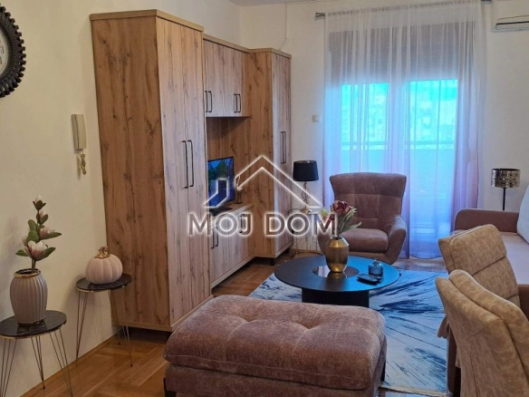 Izdavanje: Garsonjera 38 m² – Pobrežje, Podgorica — fotografija 5