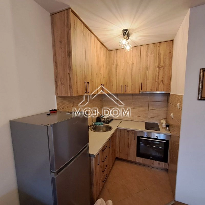 Izdavanje: Garsonjera 38 m² – Pobrežje, Podgorica — fotografija 12