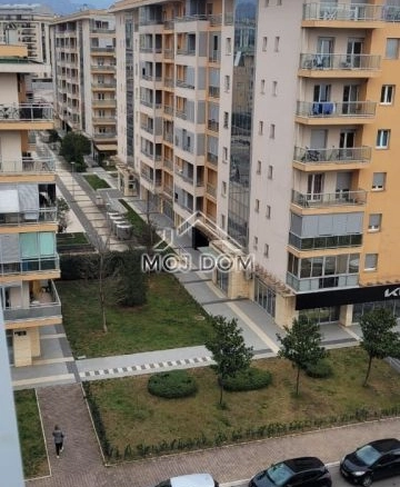 Namješten jednosoban stan u City kvartu
