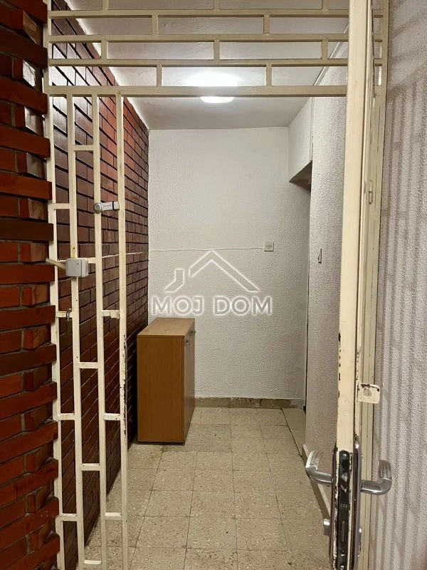 Namjesten-trosoban-stan-u-Bloku-V-Podgorica-13 Izdavanje: Trosoban stan 100 m² – Blok 5, Podgorica — fotografija 14