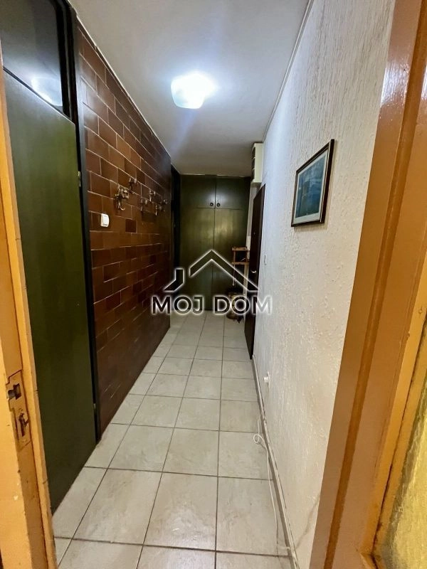 Namjesten-trosoban-stan-u-Bloku-V-Podgorica-14 Izdavanje: Trosoban stan 100 m² – Blok 5, Podgorica — fotografija 15