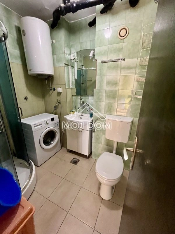 Namjesten-trosoban-stan-u-Bloku-V-Podgorica-15 Izdavanje: Trosoban stan 100 m² – Blok 5, Podgorica — fotografija 16