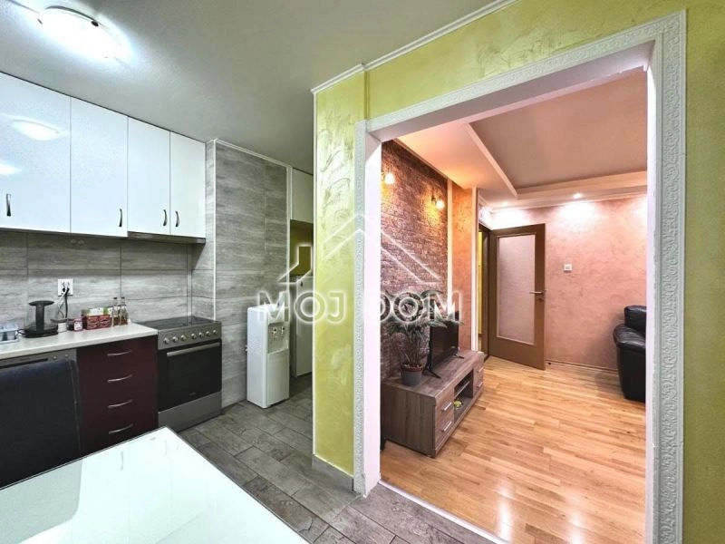 Namjesten-dvosoban-stan-u-Bloku-V-Podgorica-2 Izdavanje: Dvosoban stan 60 m² – Blok 5, Podgorica — fotografija 3