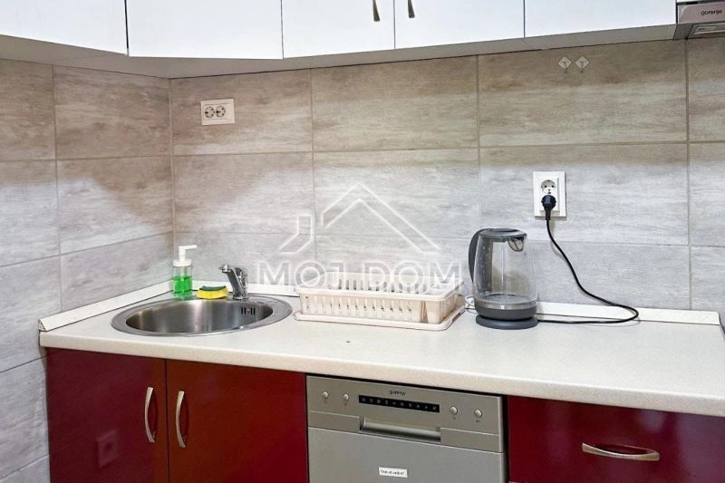 Namjesten-dvosoban-stan-u-Bloku-V-Podgorica-7 Izdavanje: Dvosoban stan 60 m² – Blok 5, Podgorica — fotografija 8