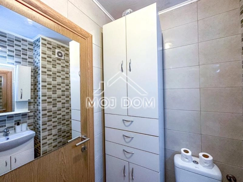 Namjesten-dvosoban-stan-u-Bloku-V-Podgorica-8 Izdavanje: Dvosoban stan 60 m² – Blok 5, Podgorica — fotografija 9