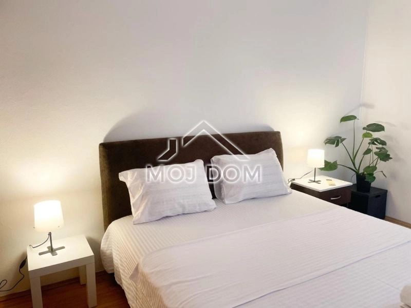 Namjesten-dvosoban-stan-u-Bloku-V-Podgorica-11 Izdavanje: Dvosoban stan 60 m² – Blok 5, Podgorica — fotografija 12