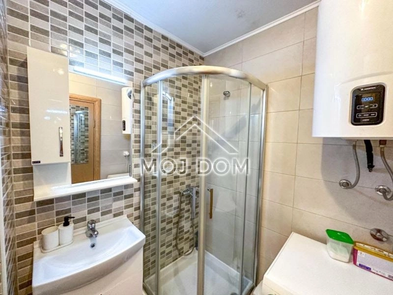 Namjesten-dvosoban-stan-u-Bloku-V-Podgorica-12 Izdavanje: Dvosoban stan 60 m² – Blok 5, Podgorica — fotografija 13