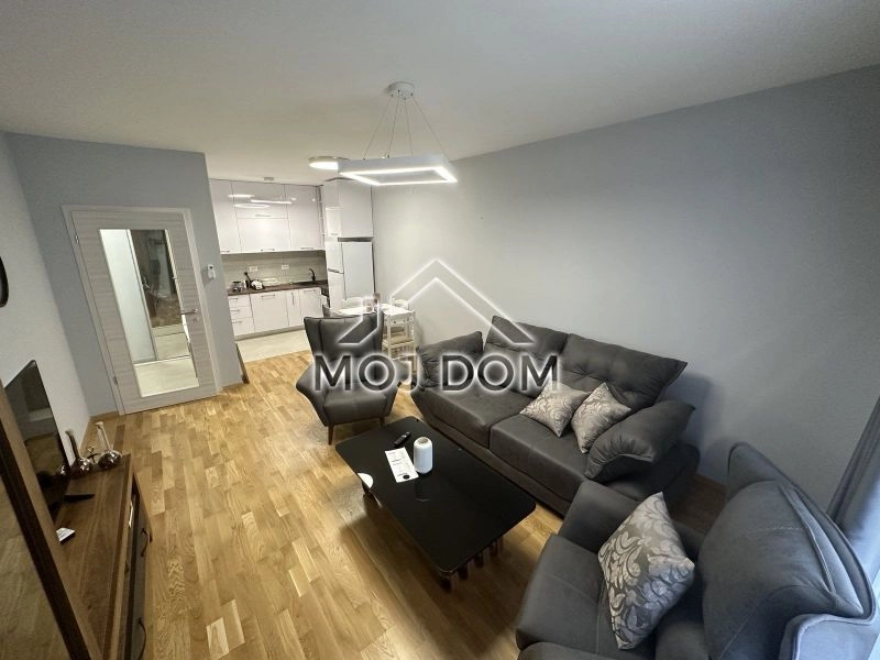 Izdavanje: Jednosoban stan 54 m² – Ljubović, Podgorica — fotografija 2