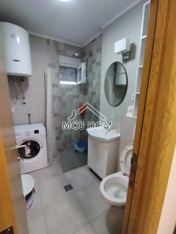 Namjesten-dvosoban-stan-od-68-m²-u-Podgorici-5 Dvosoban namješten stan iznad Gintaša, Podgorica — fotografija 6