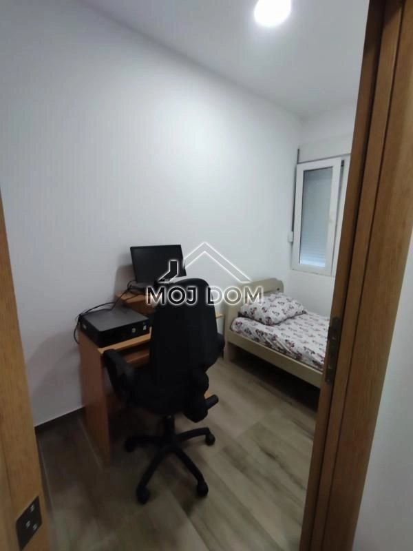 Namjesten-dvosoban-stan-od-68-m²-u-Podgorici-6 Dvosoban namješten stan iznad Gintaša, Podgorica — fotografija 7