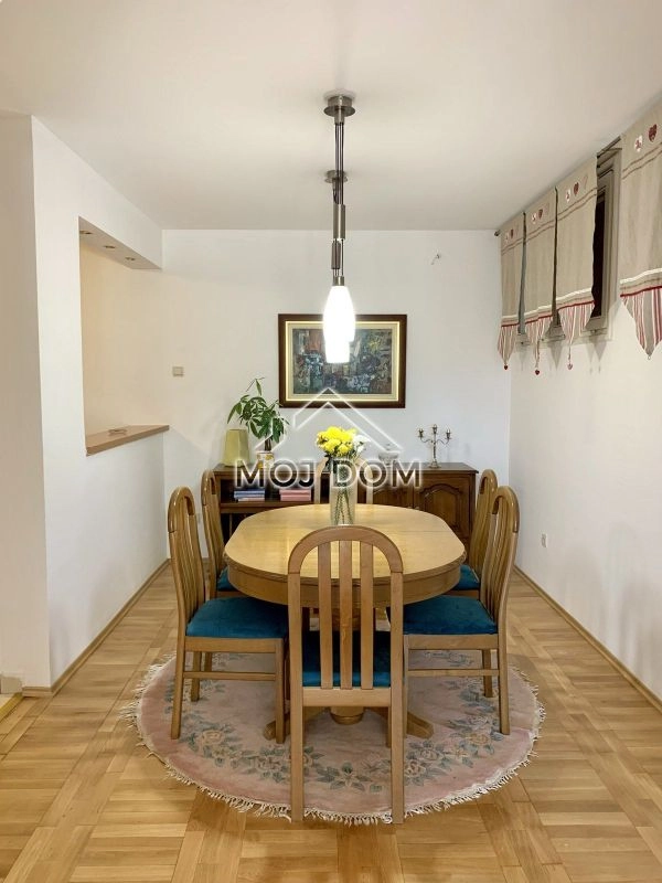 Izdavanje: Trosoban stan 110 m² – Gorica C, Podgorica — fotografija 10